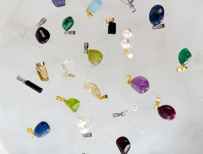 <h2>Edelsteinschmuck & Rituale</h2>