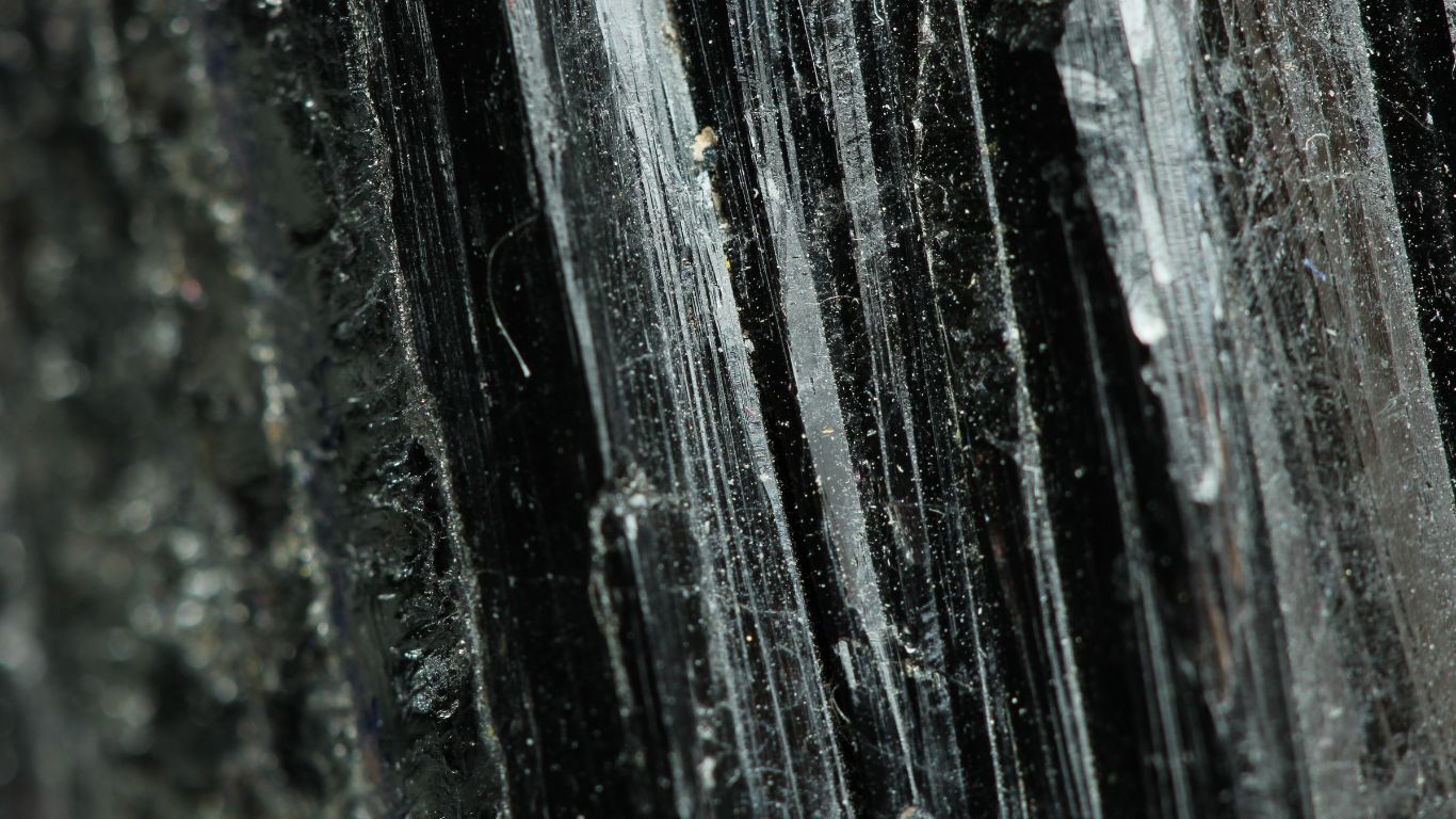 Entdecke die Beliebtesten Schwarzer Turmalin Kette auf dem Markt