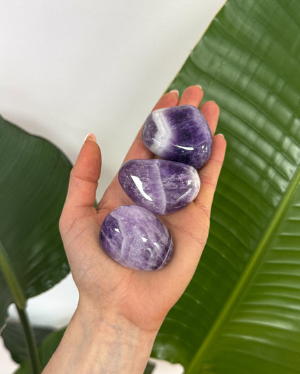 Amethyst Chevron Trommelstein