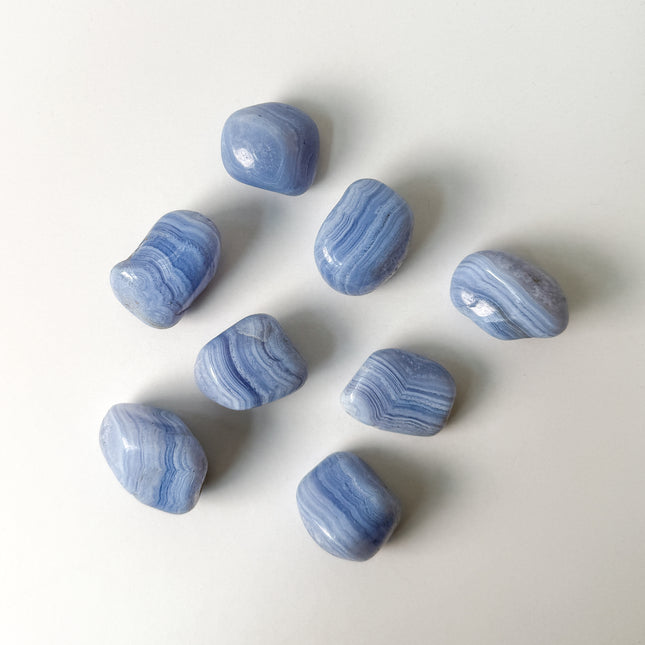 Blauer Chalcedon (Blue Lace Agate) Trommelstein