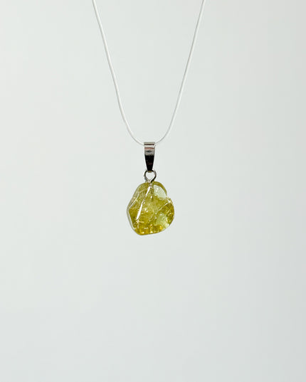 Grüner Granat (Grossular) Kettenanhänger