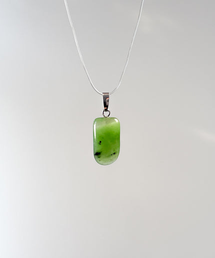 Jade (Nephrit) Kettenanhänger