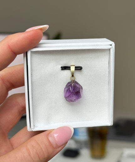 Amethyst Rohstein Kettenanhänger