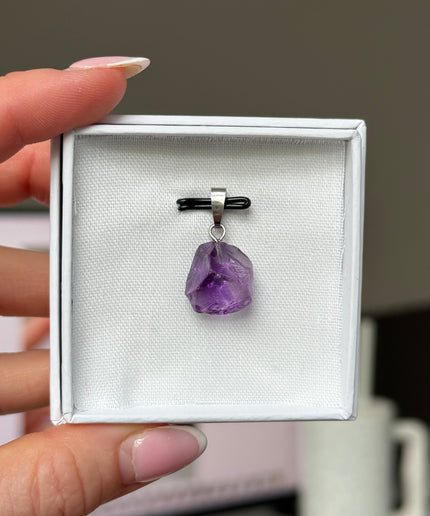 Amethyst Rohstein Kettenanhänger