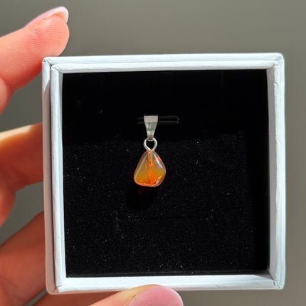 Opal (Feueropal) Kettenanhänger