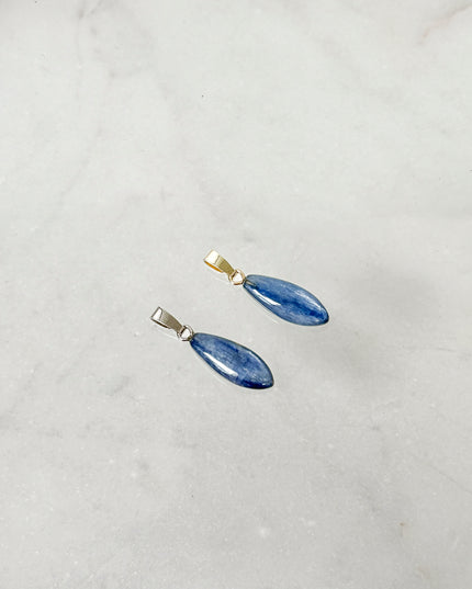 Disthen (Kyanit) Spitze - Kettenanhänger