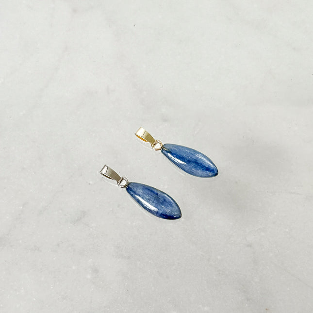 Disthen (Kyanit) Spitze - Kettenanhänger