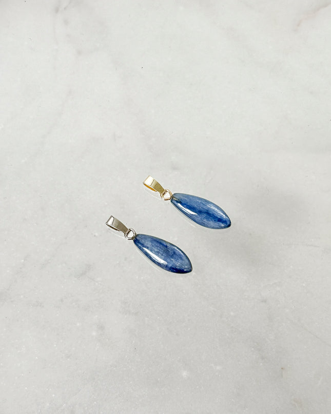 Disthen (Kyanit) Spitze - Kettenanhänger