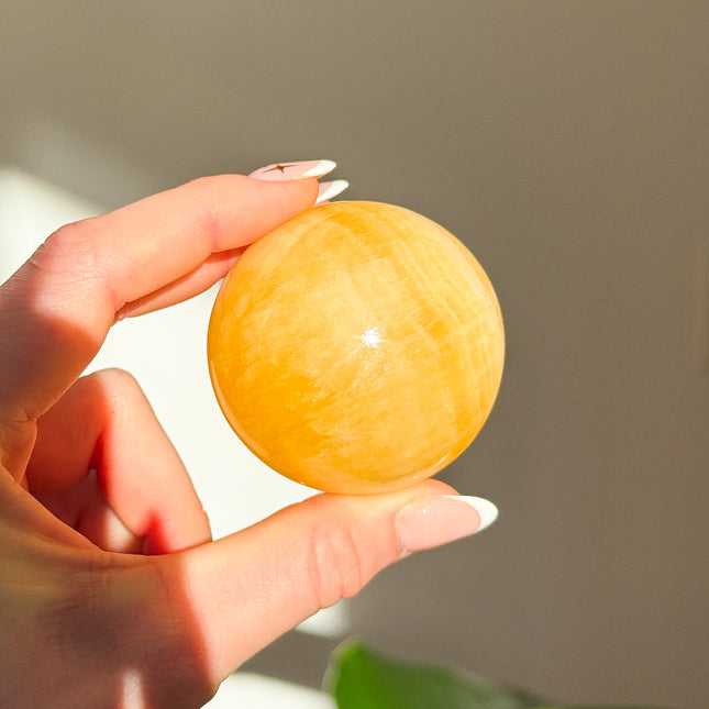 Orangencalcit Kugeln