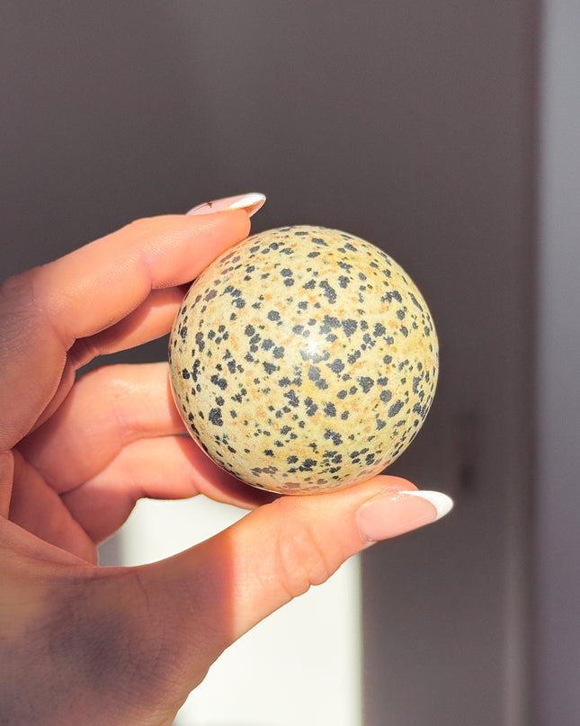 Dalmatinerstein Kugel