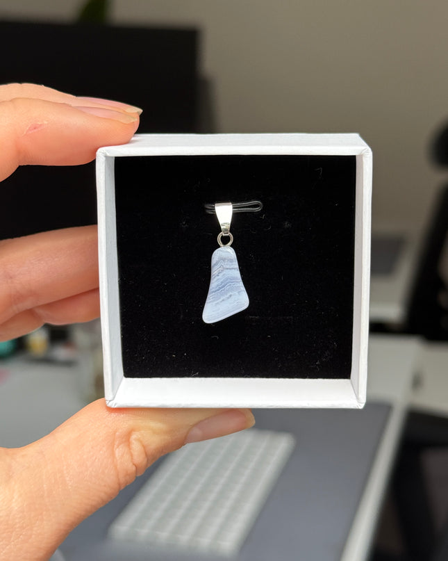 Blue Lace Agate (Blauer Chalcedon) Kettenanhänger