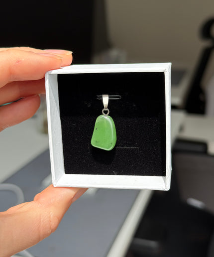 Jade (Nephrit) Kettenanhänger