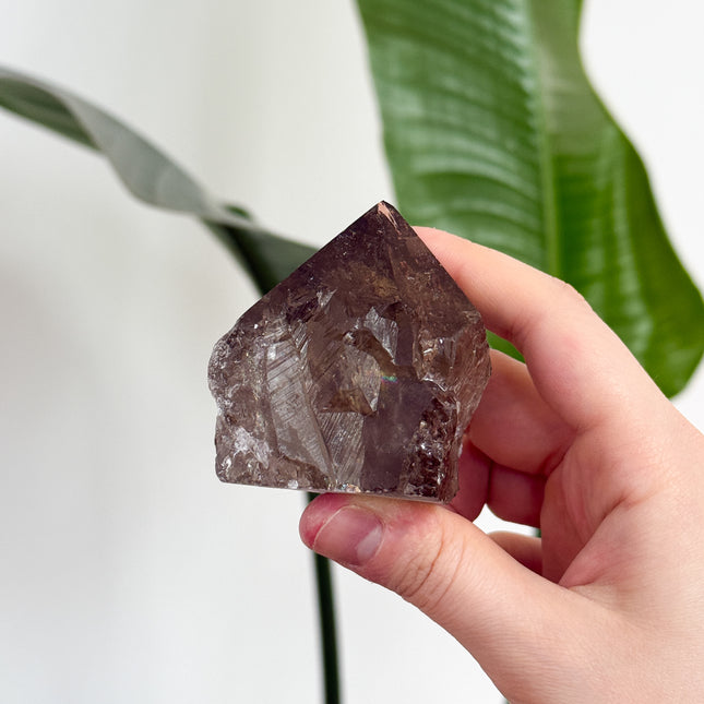 Rauchquarz Spitze (halbpoliert)