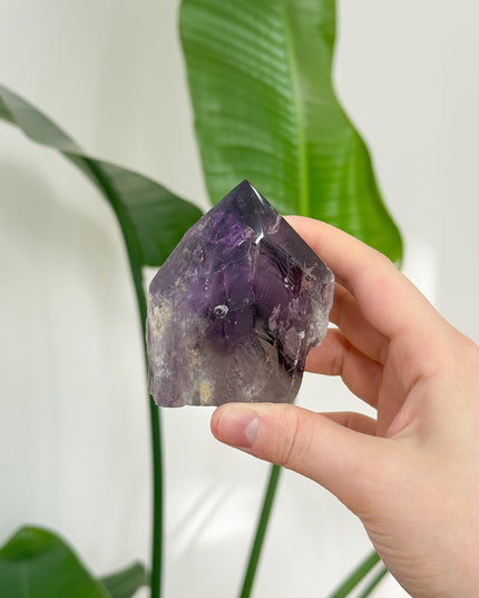 Amethyst Spitze (halbpoliert)