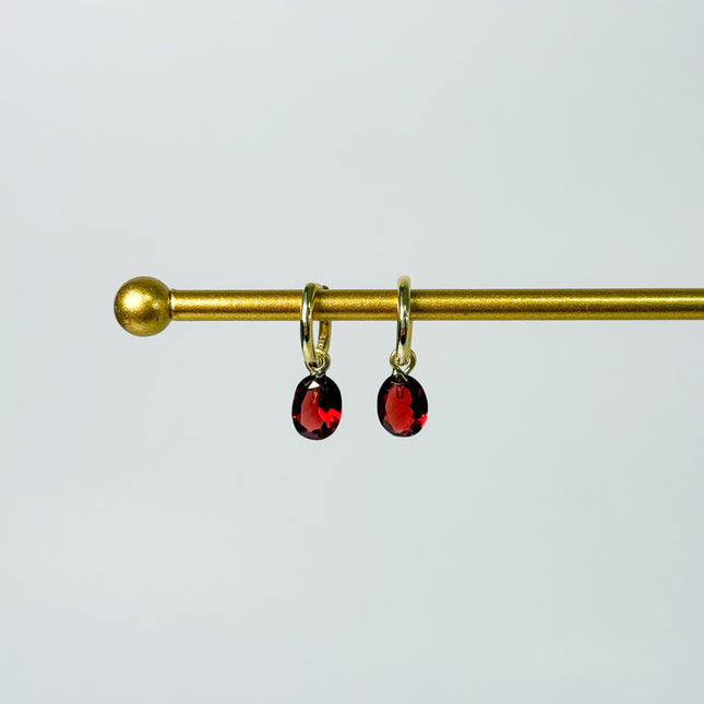 Granat facettiert Ohrringe – mit Hoop in Silber oder Gold