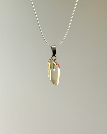 Citrin Kettenanhänger - getrommelte Spitze