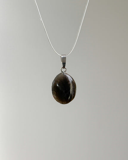 Schwarzer Mondstein Kettenanhänger