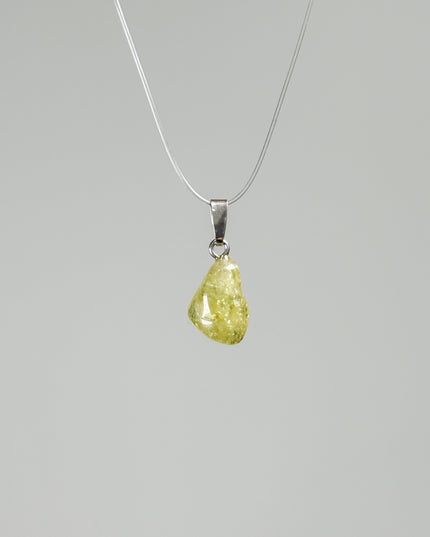 Grüner Granat (Grossular) Kettenanhänger