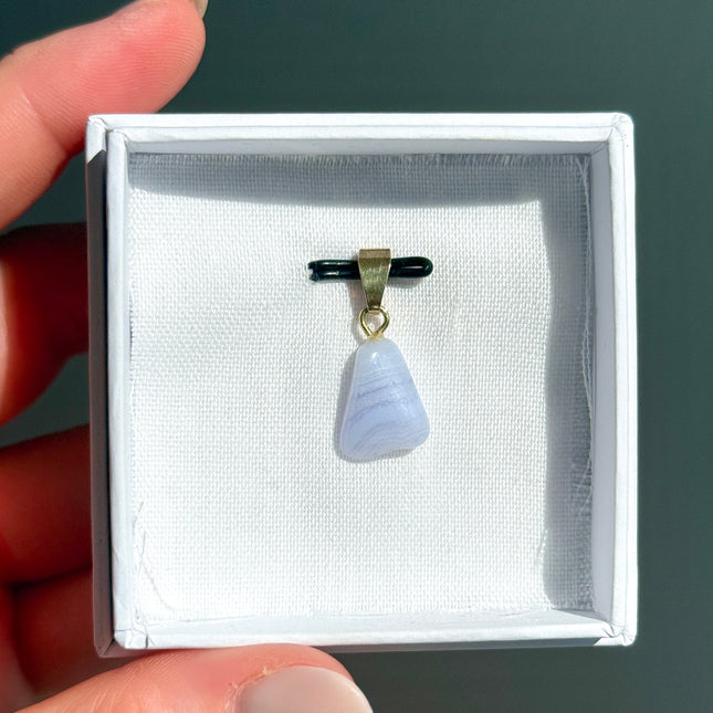 Blue Lace Agate (Blauer Chalcedon) Kettenanhänger