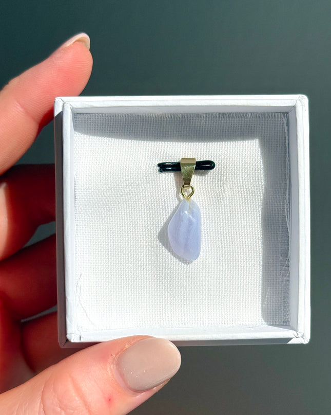 Blue Lace Agate (Blauer Chalcedon) Kettenanhänger