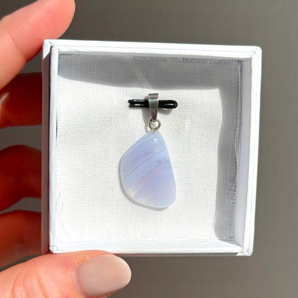 Blue Lace Agate (Blauer Chalcedon) Kettenanhänger