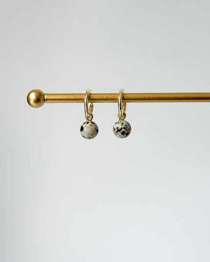 Dalmatiner Kugel Anhänger – mit Hoop vergoldet