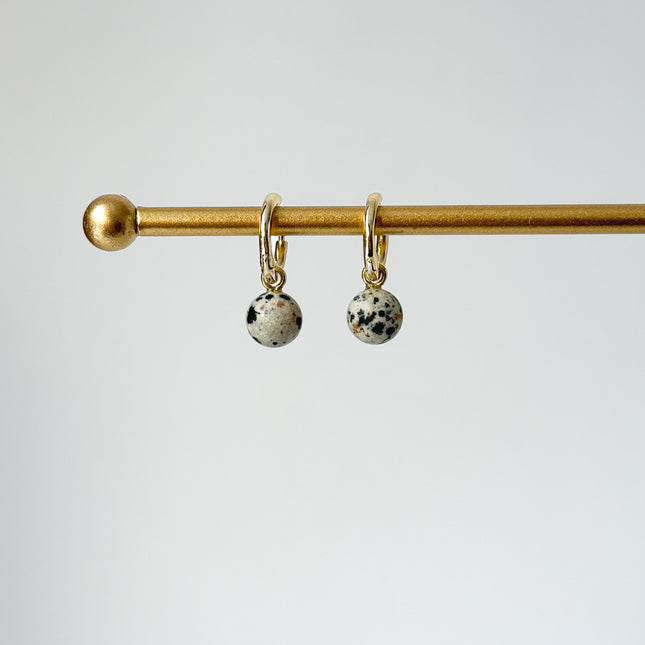 Dalmatiner Kugel Anhänger – mit Hoop vergoldet