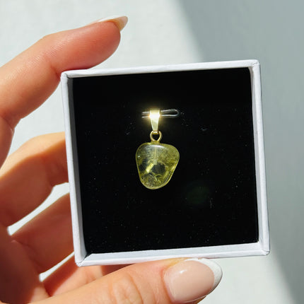 Grüner Granat (Grossular) Kettenanhänger