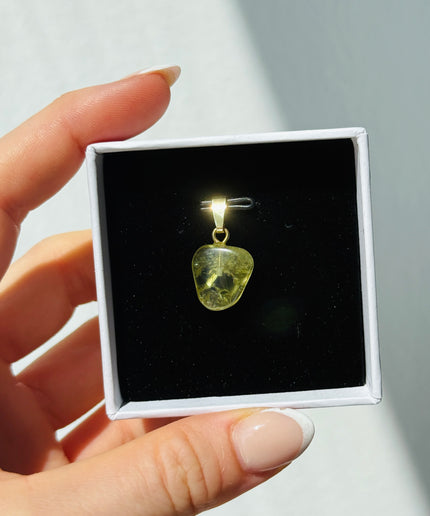 Grüner Granat (Grossular) Kettenanhänger