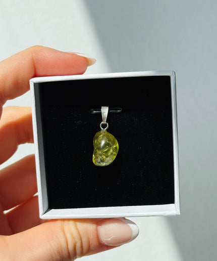 Grüner Granat (Grossular) Kettenanhänger