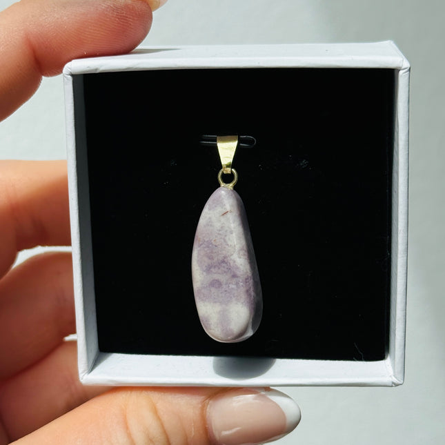 Jade (Lavendel-Jade) Kettenanhänger
