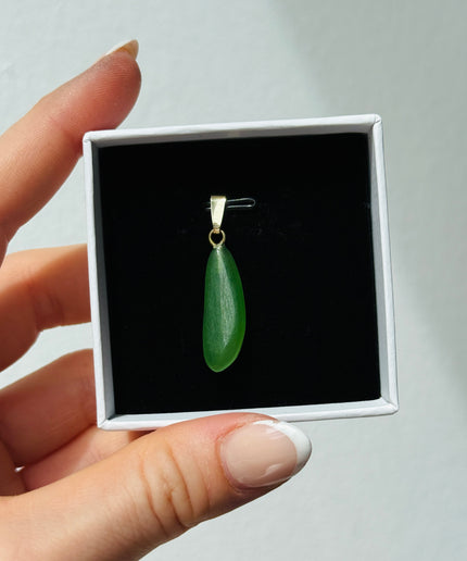 Jade (Nephrit) Kettenanhänger