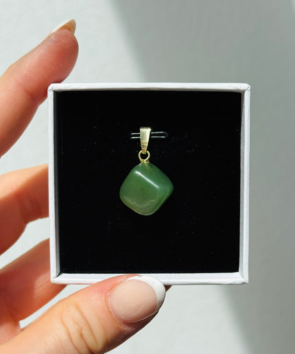 Jade (Nephrit) Kettenanhänger
