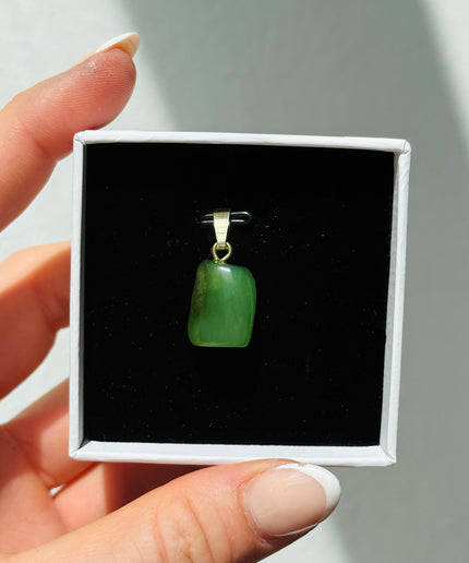 Jade (Nephrit) Kettenanhänger