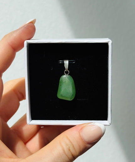 Jade (Nephrit) Kettenanhänger