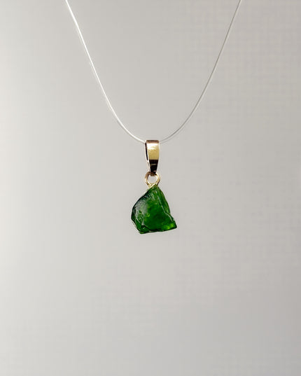 Chromdiopsid Rohstein Kettenanhänger