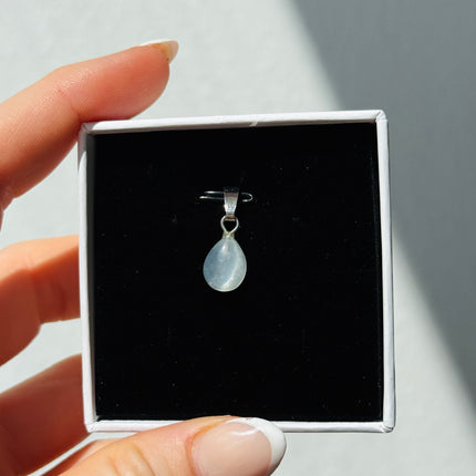 Mondstein (Mini-Cabochon) Kettenanhänger