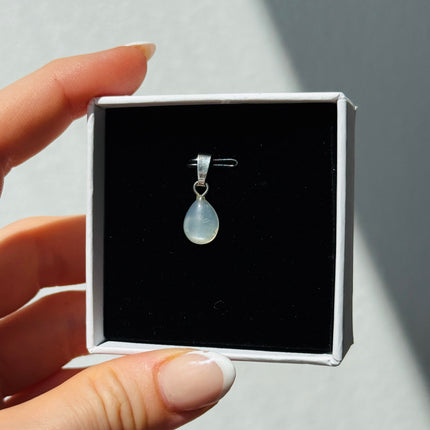 Mondstein (Mini-Cabochon) Kettenanhänger