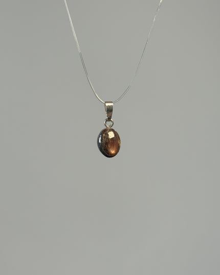 Sternrubin Kettenanhänger