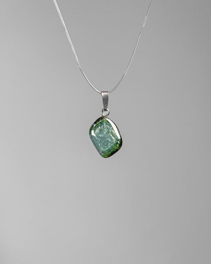 Grüner Turmalin Kettenanhänger