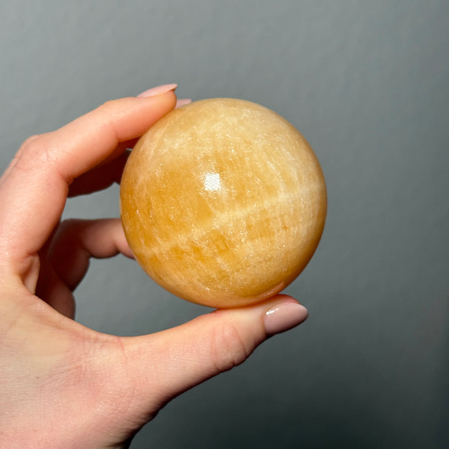 Orangencalcit II