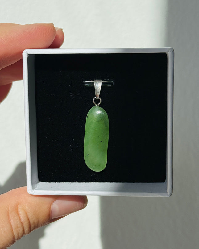 Jade (Nephrit) Kettenanhänger