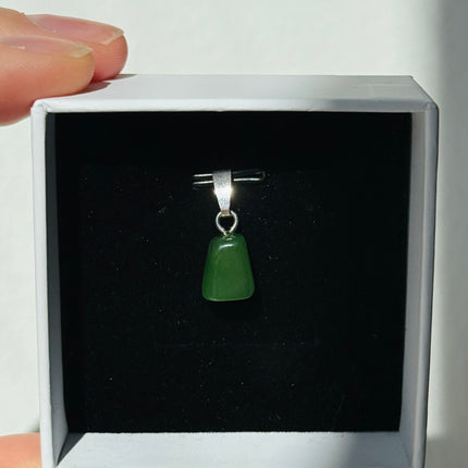 Jade (Nephrit) Kettenanhänger