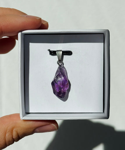 Amethyst Rohstein Kettenanhänger