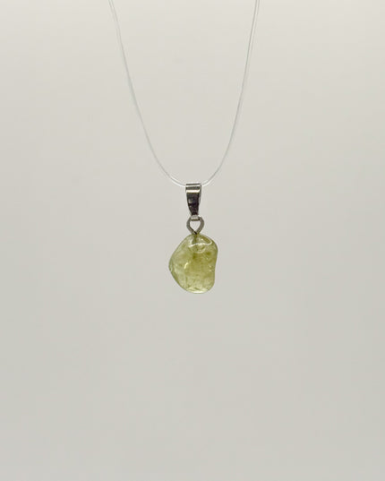 Grüner Granat (Grossular) Anhänger - 925 Silber