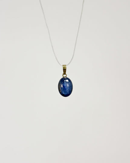 Disthen (Kyanit) Cabochon - Kettenanhänger
