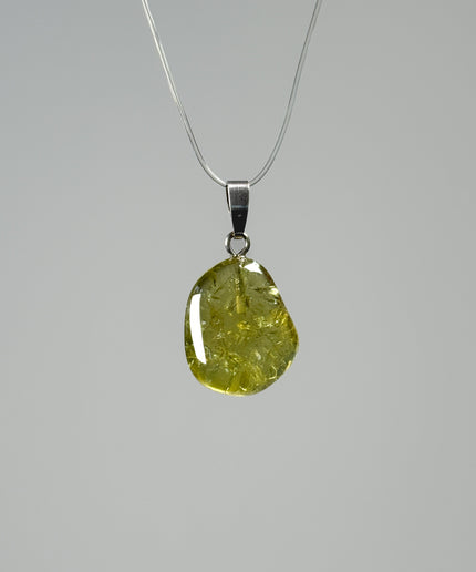 Grüner Granat (Grossular) Kettenanhänger