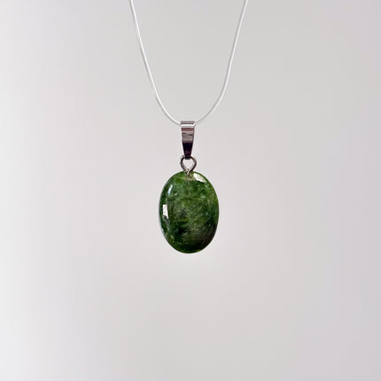 Chromdiopsid Cabochon Anhänger - 925 Silber