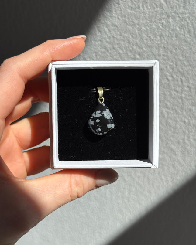 Obsidian (Schneeflockenobsidian) Kettenanhänger