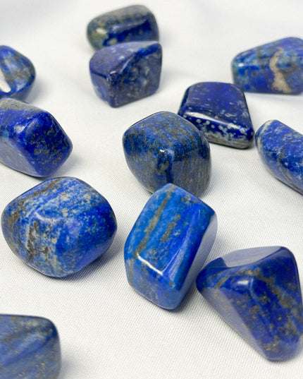 Lapislazuli Trommelstein